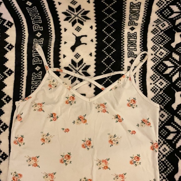 rue21+ floral cami🌸 - Picture 2 of 4